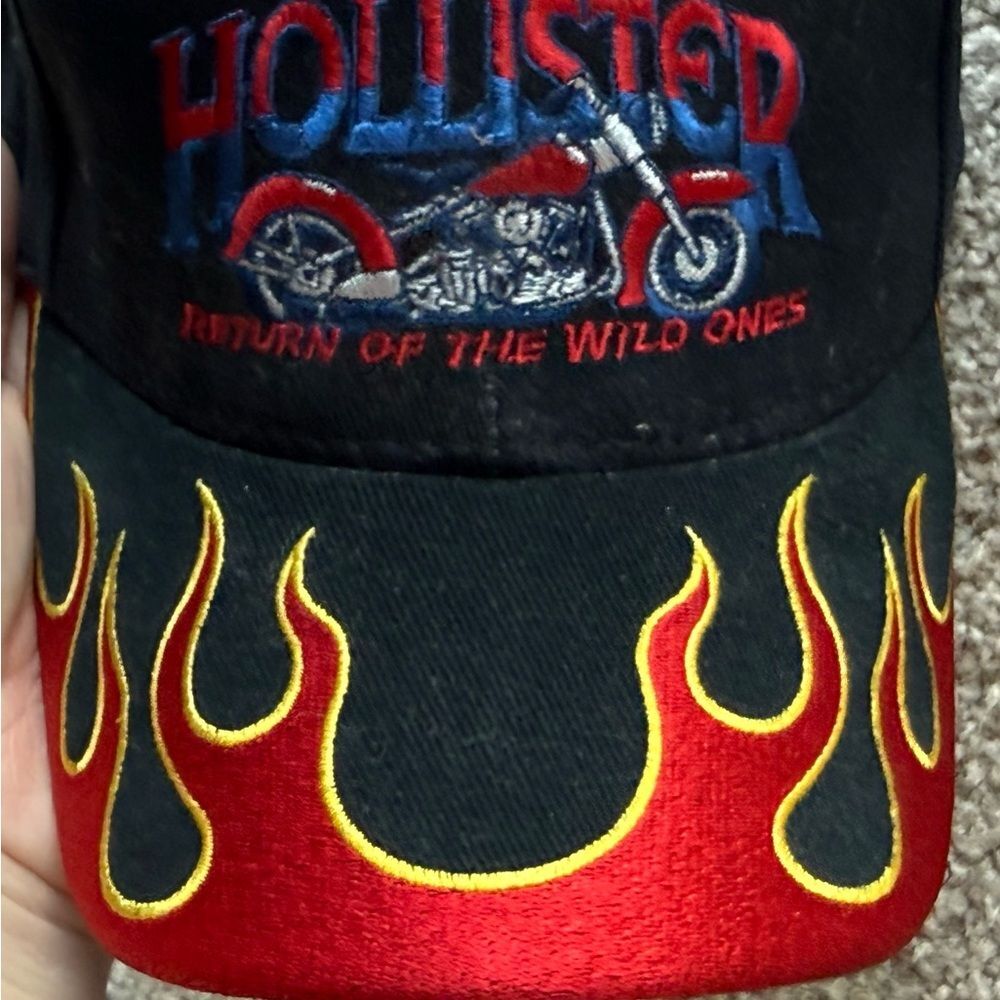 Magic Headwear Cap RETURN OF THE WILD ONES Motorcycle Rally Black Red Blue EUC